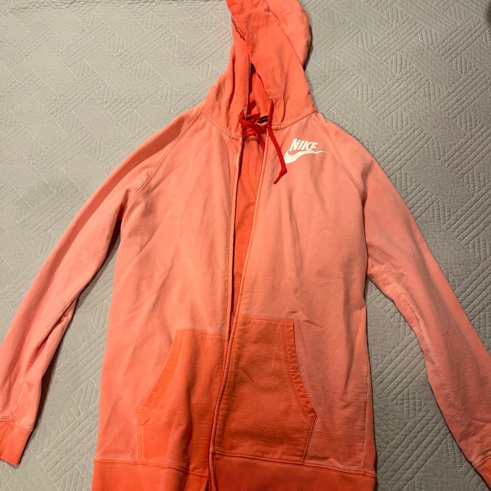 Women’s Nike zip up jacket